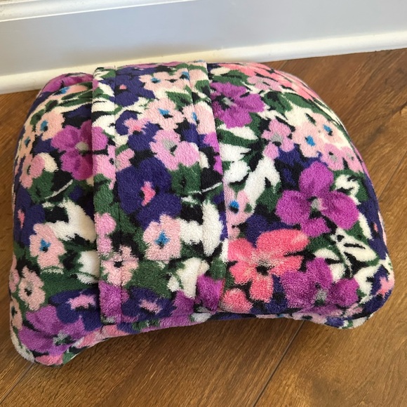 Vera Bradley Pillow Blanket - Pink Floral - Picture 8 of 11